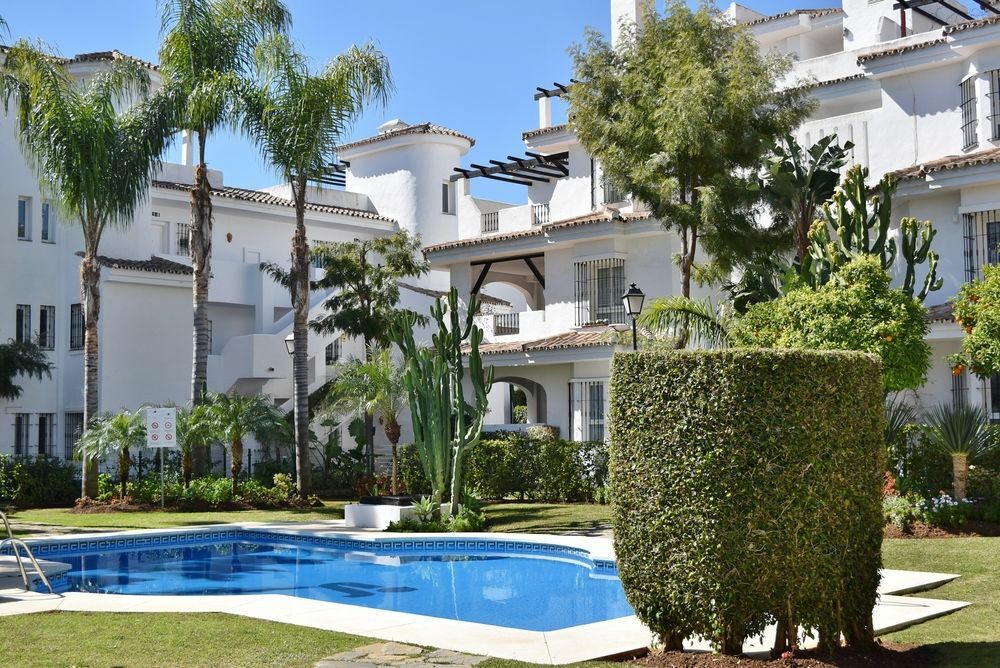 Apartamentos Y Casas Serinamar Marbella El Ángel المظهر الخارجي الصورة