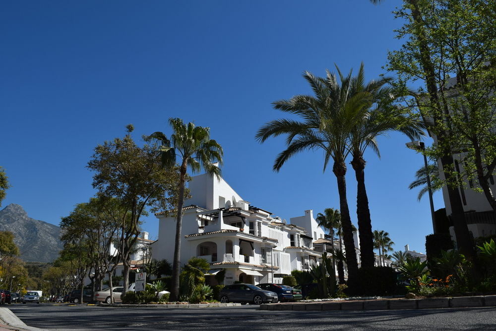 Apartamentos Y Casas Serinamar Marbella El Ángel المظهر الخارجي الصورة