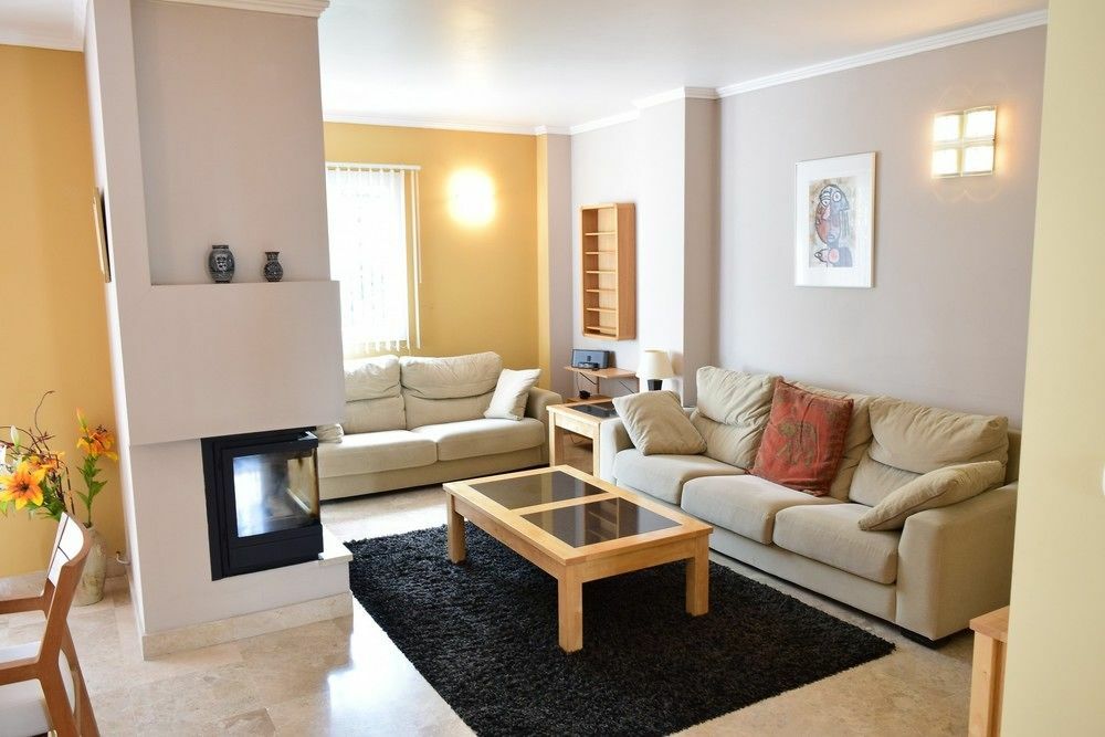 Apartamentos Y Casas Serinamar Marbella El Ángel المظهر الخارجي الصورة