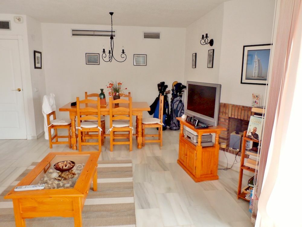 Apartamentos Y Casas Serinamar Marbella El Ángel المظهر الخارجي الصورة