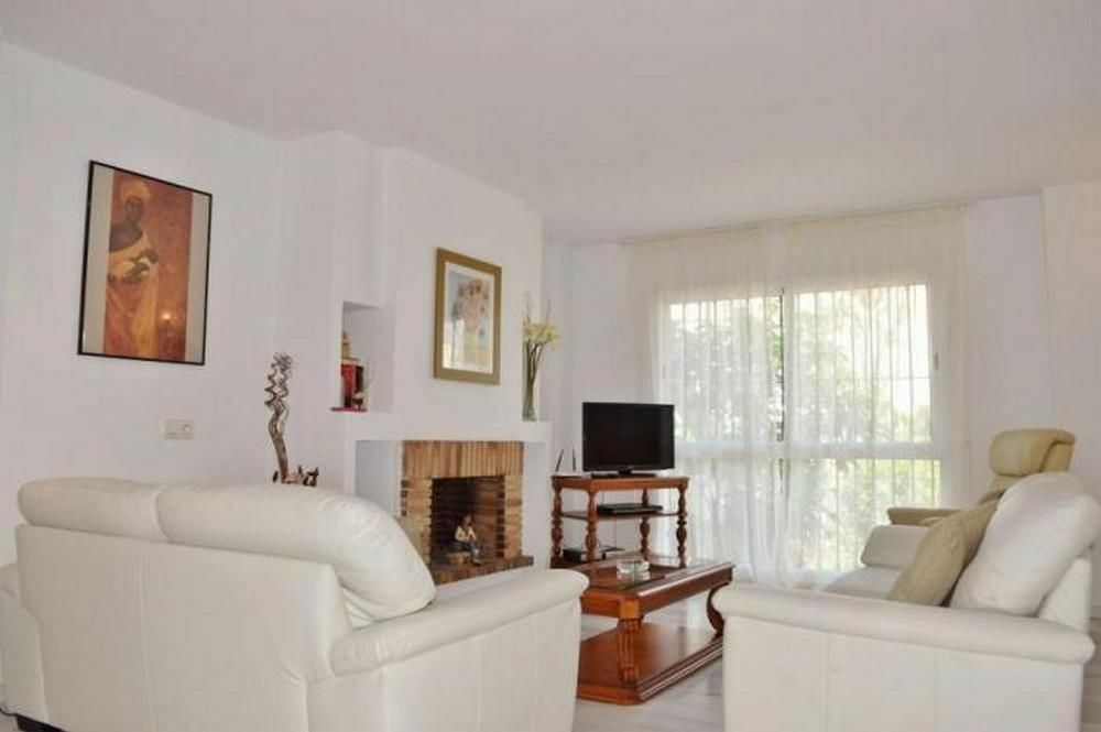 Apartamentos Y Casas Serinamar Marbella El Ángel المظهر الخارجي الصورة